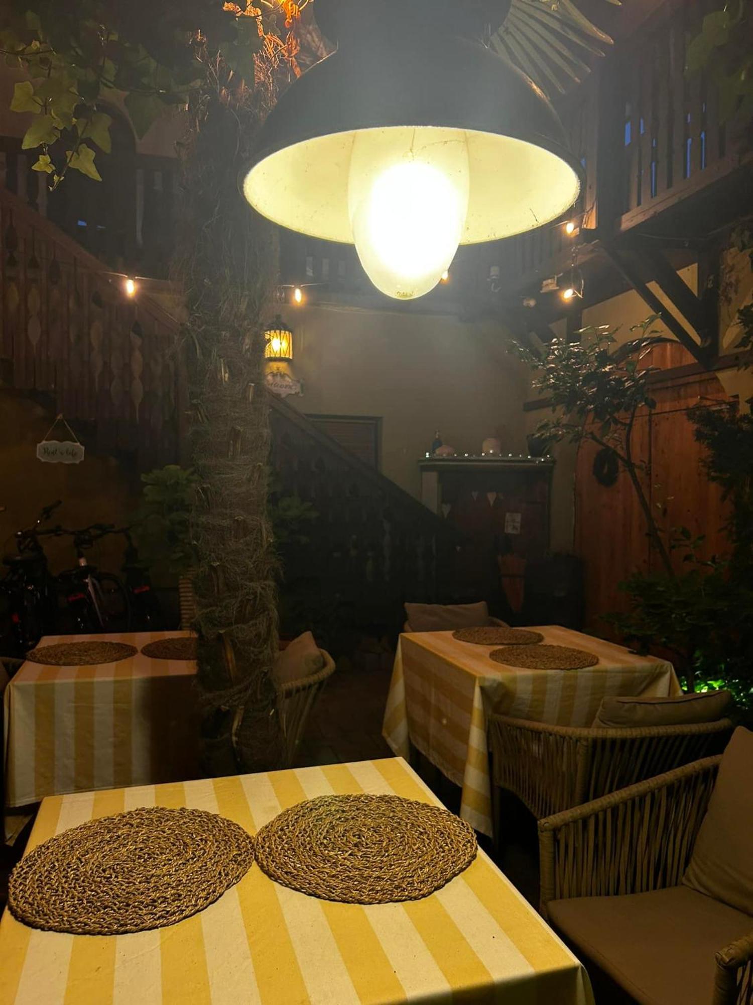 Hotel Szent Anna Panzió Esztergom Exterior foto